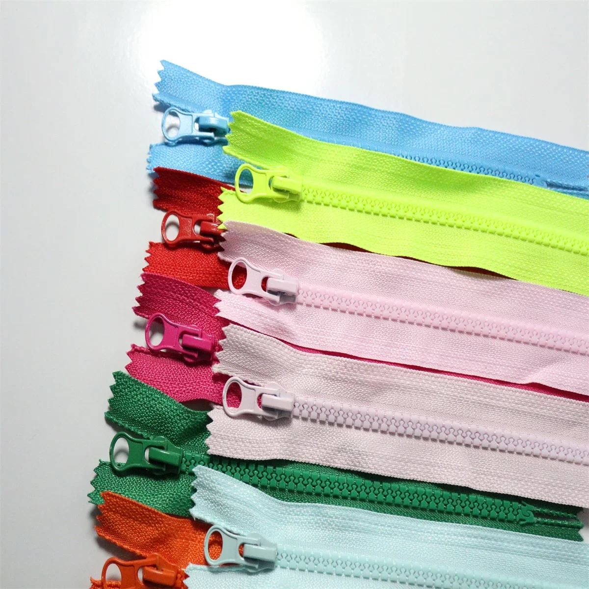 (10PCS)5# resin closed tail 40 - Home Textiles Manufacturer recension och pris